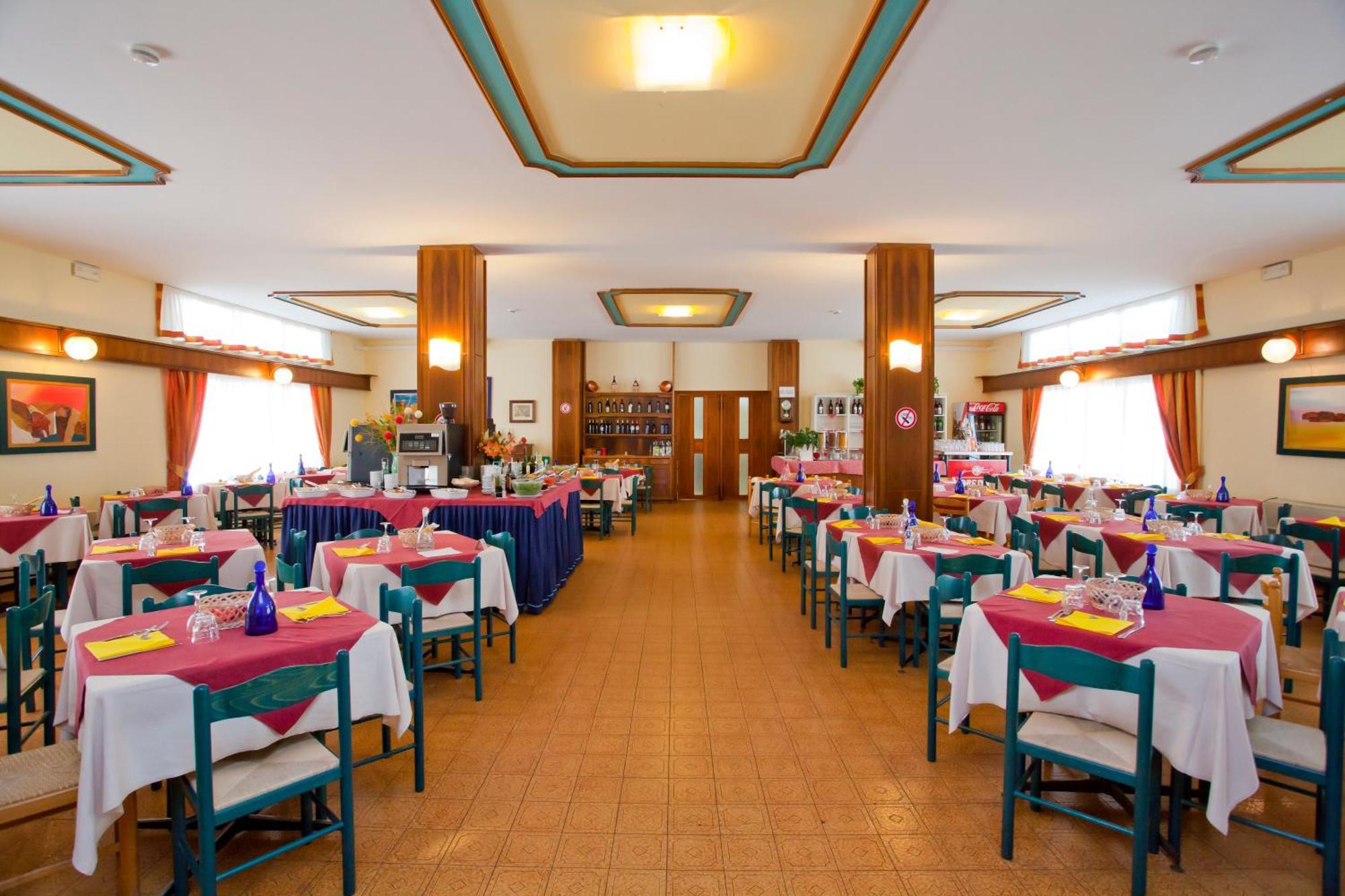 Hotel Bettina Lido di Jesolo Exteriör bild