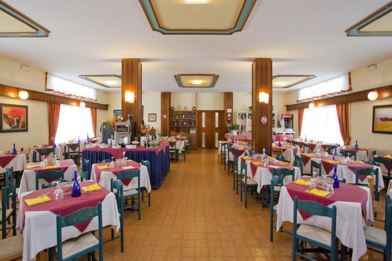 Hotel Bettina Lido di Jesolo Exteriör bild